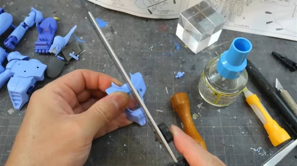 ダンバインの胴体を真っ二つにする