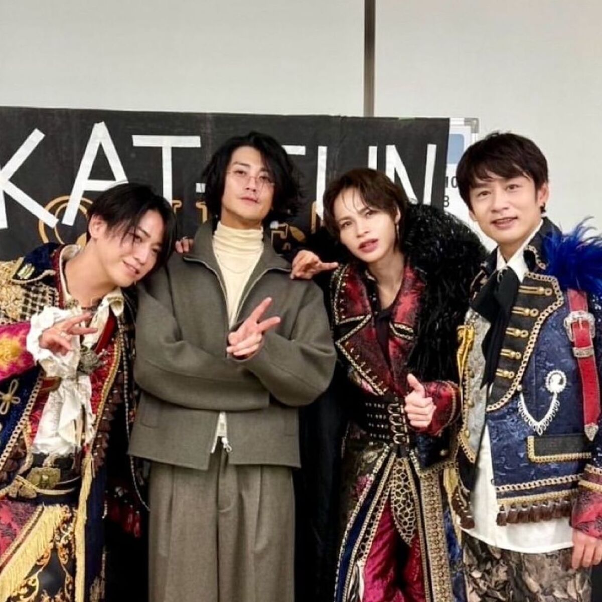 「心臓持ちません」元KAT-TUNがまさかの2ショット→隣にいたのは……「顔ちっっっさ」「オレのオンナって感じ」 | エンタメ ねとらぼ