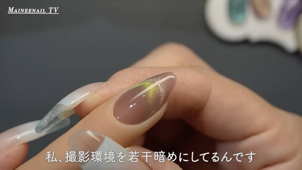 2色のラメが確認できます