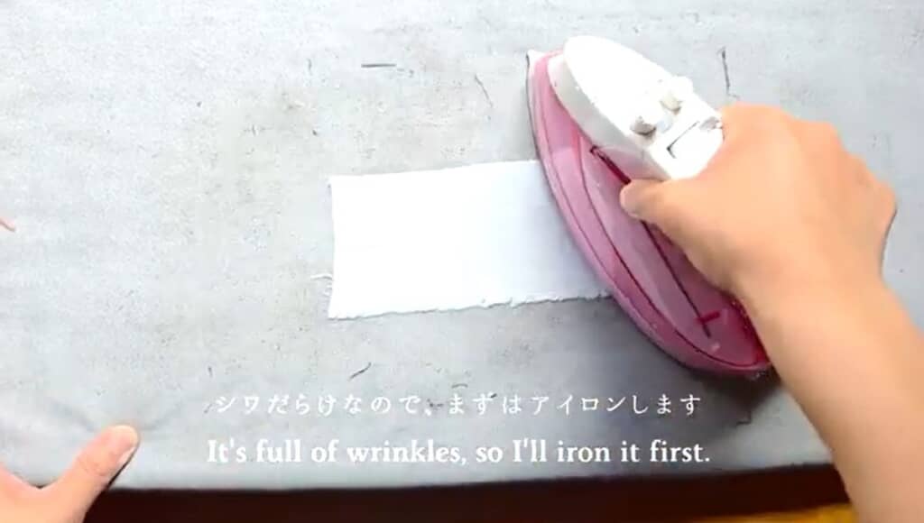 アイロンをかけます