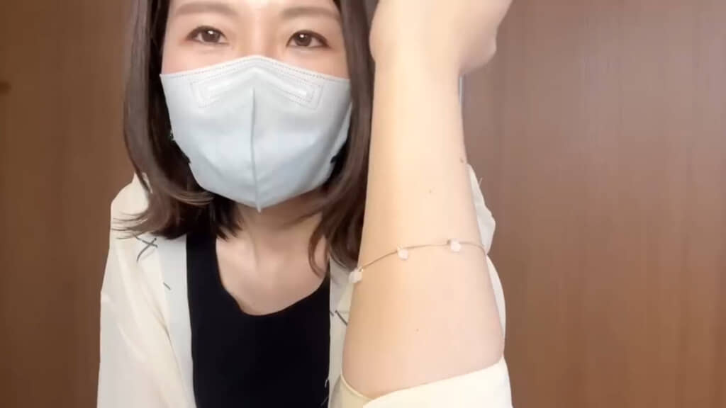 水滴が凍ったようなガラスのデザインが夏にぴったり