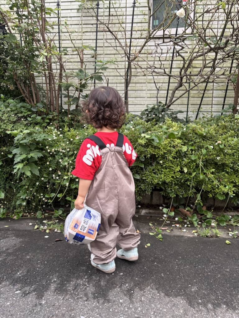 美容院でパーマをかけたようなきれいな天然パーマ
