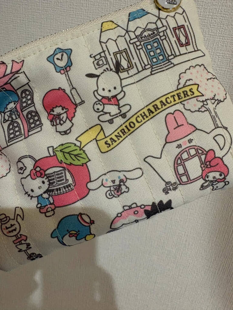 かわいいファスナーポーチの出来上がり！