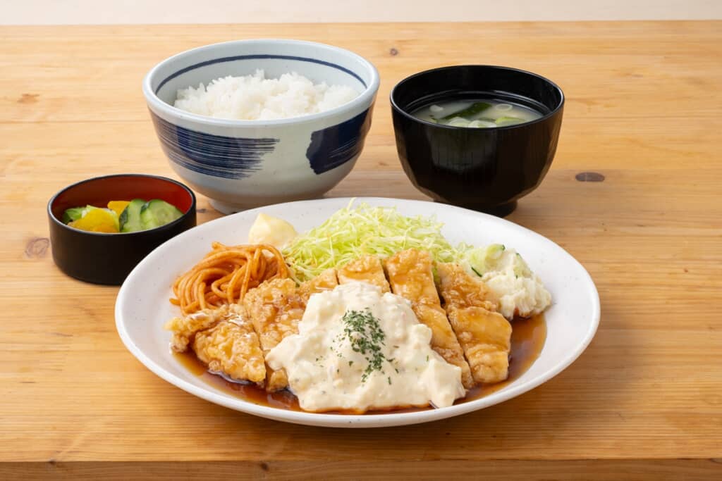 館山自動車道|市原SA(千葉県)下り線 『特製チキン南蛮定食』