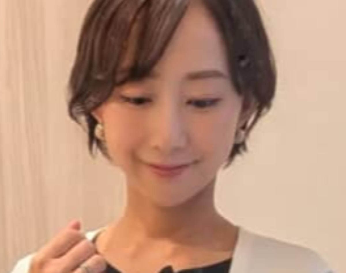 42歳小柄ママ、“初めての参観日”に着た服は…… 大正解な全身コーデに「清潔感あって素敵」「子供がうらやましい」(1/3) | 教育・子育て ねとらぼ