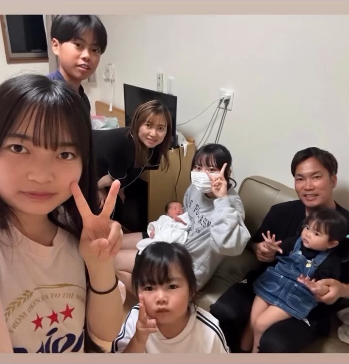 2025年には一男五女の8人家族に！