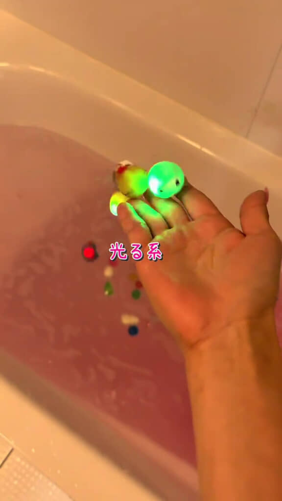 お風呂にはスーパーボール