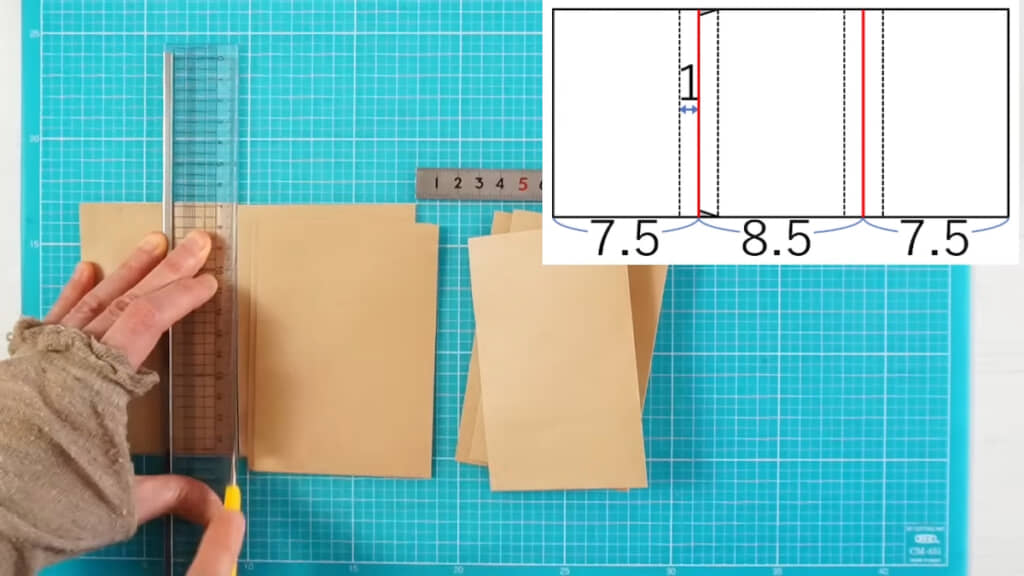 3枚の封筒をまとめてカット