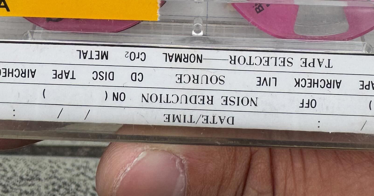 100円で買った中古カセットテープ→よく見ると……「手が震える」　知る人ぞ知る“驚きのアイテム”に「な、なんと！」「おお、懐かしい」（1/2） | 家電・PC・カメラ ねとらぼ