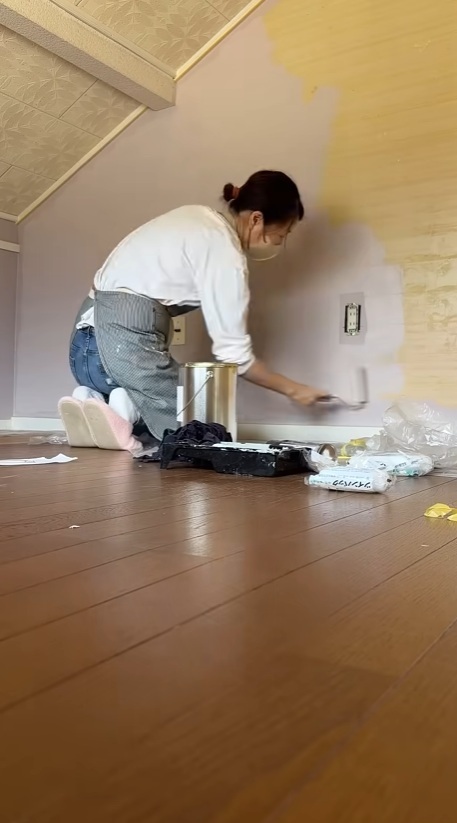 壁をペイントしていきます