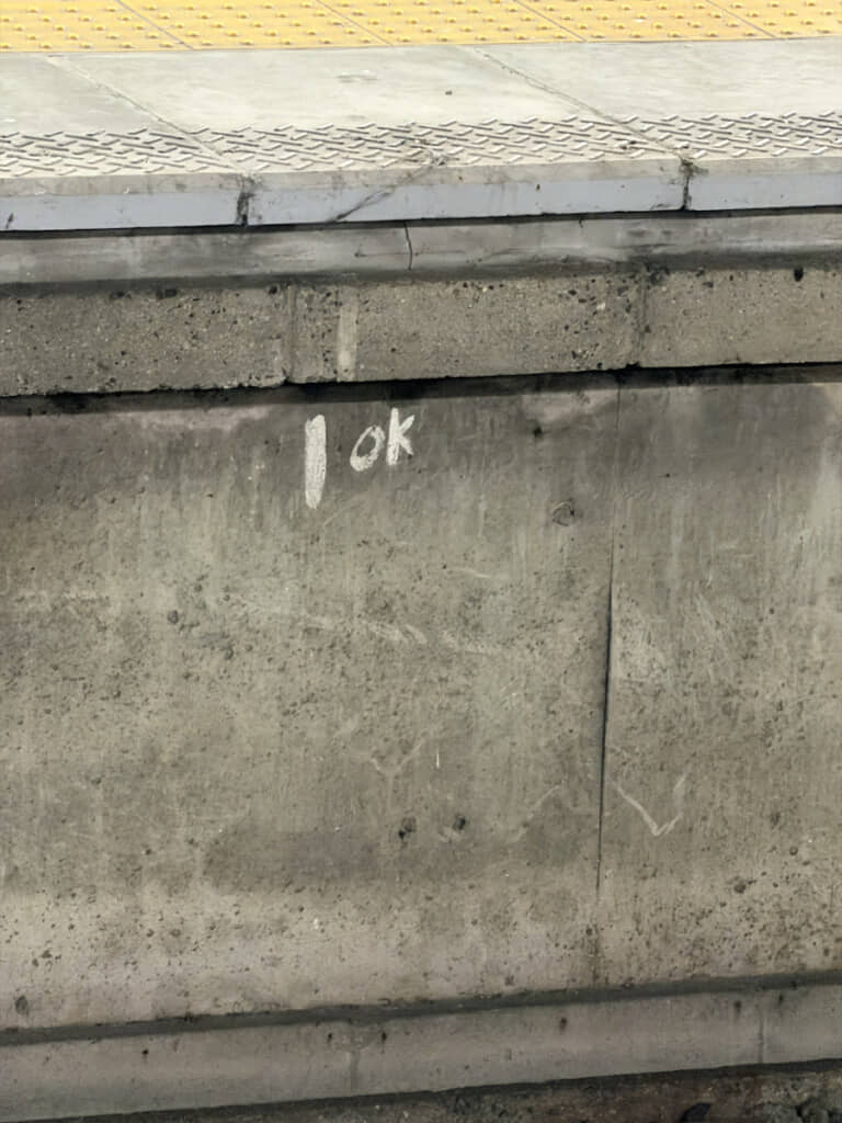 たしかにしょぼい0キロポスト