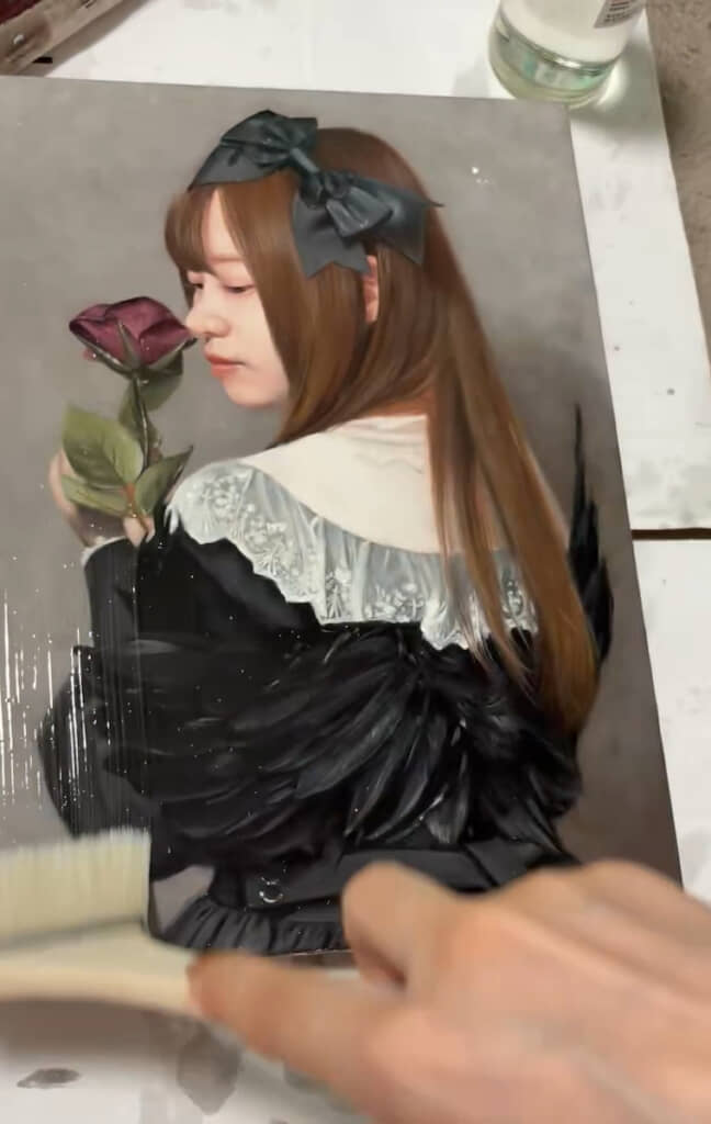 背中に黒い羽根が現れた!