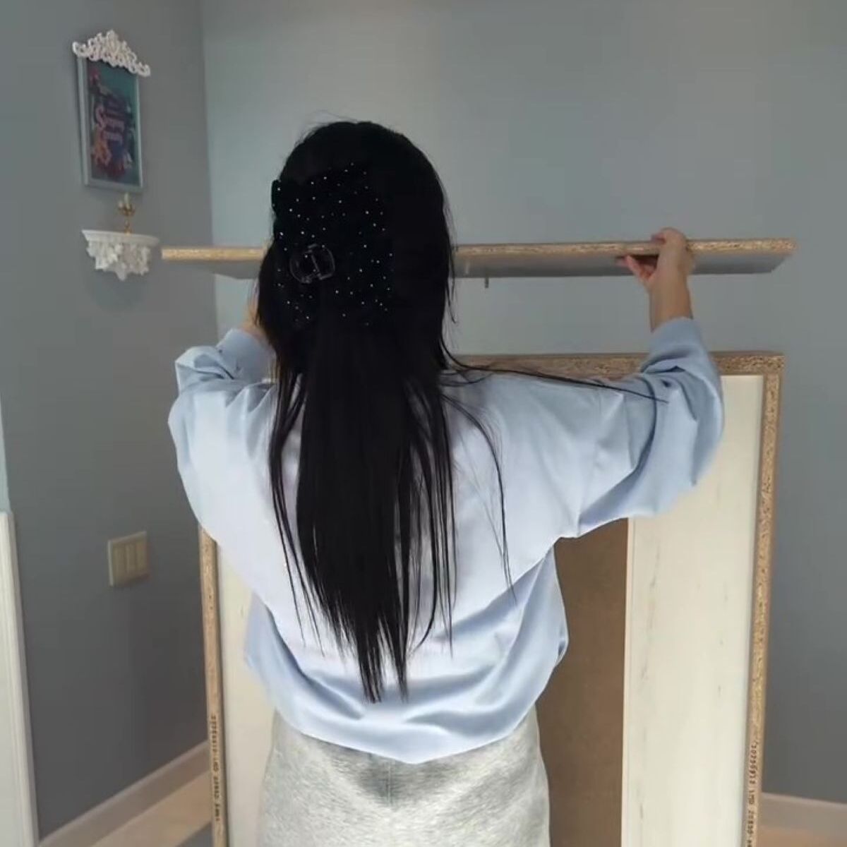 夫がニトリで買った“大型収納ラック”→妻が組み立てたら……「ニトリの家具とは思えない」「センスがあって羨ましい」 | ライフスタイル ねとらぼ