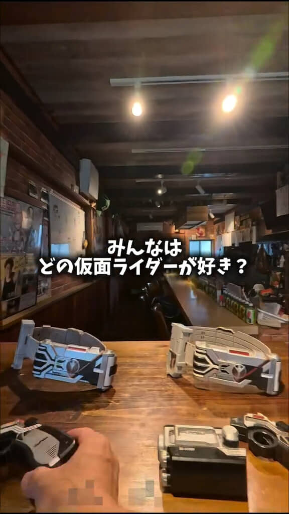 左が再販版で右が旧版