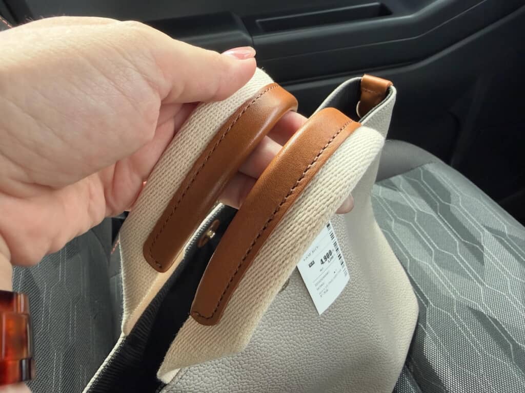 持ち手もしっかりしていて、これで5390円ならお買い得!