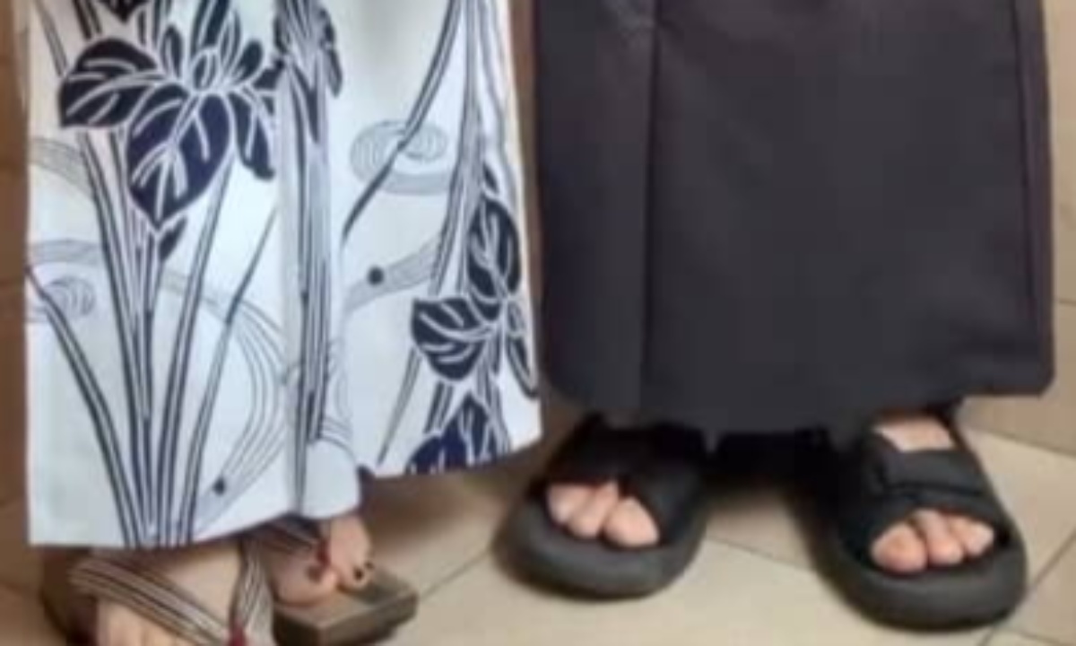 還暦夫婦が花火大会へ→浴衣を普段は着ない夫に着せてみると…… 絵になる並んだ姿に「60!?見えない」「粋ですね」(1/3) | ライフスタイル ねとらぼ