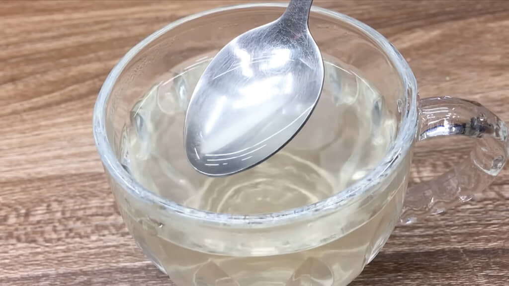 お湯で煮出せばスイカ茶に!