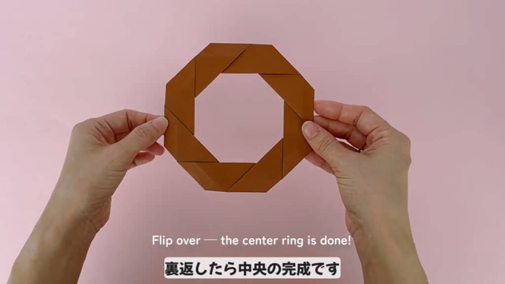 この形になればリースができあがりです