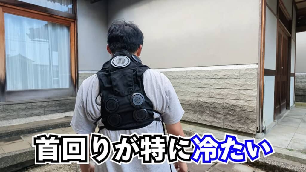 大型ペルチェデバイスを首よりの位置にしたため首周りが冷たい