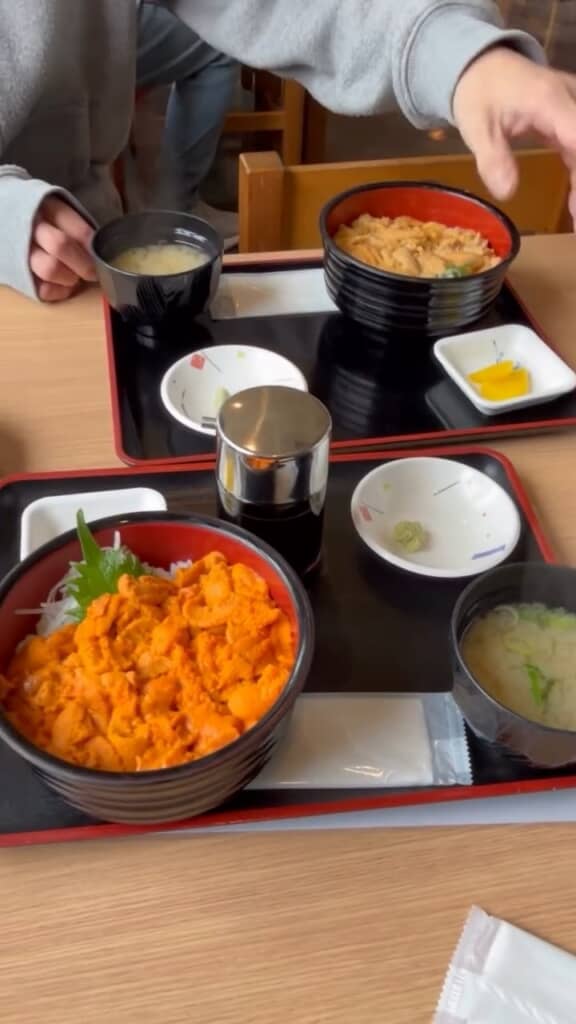 9000円の赤ウニ丼