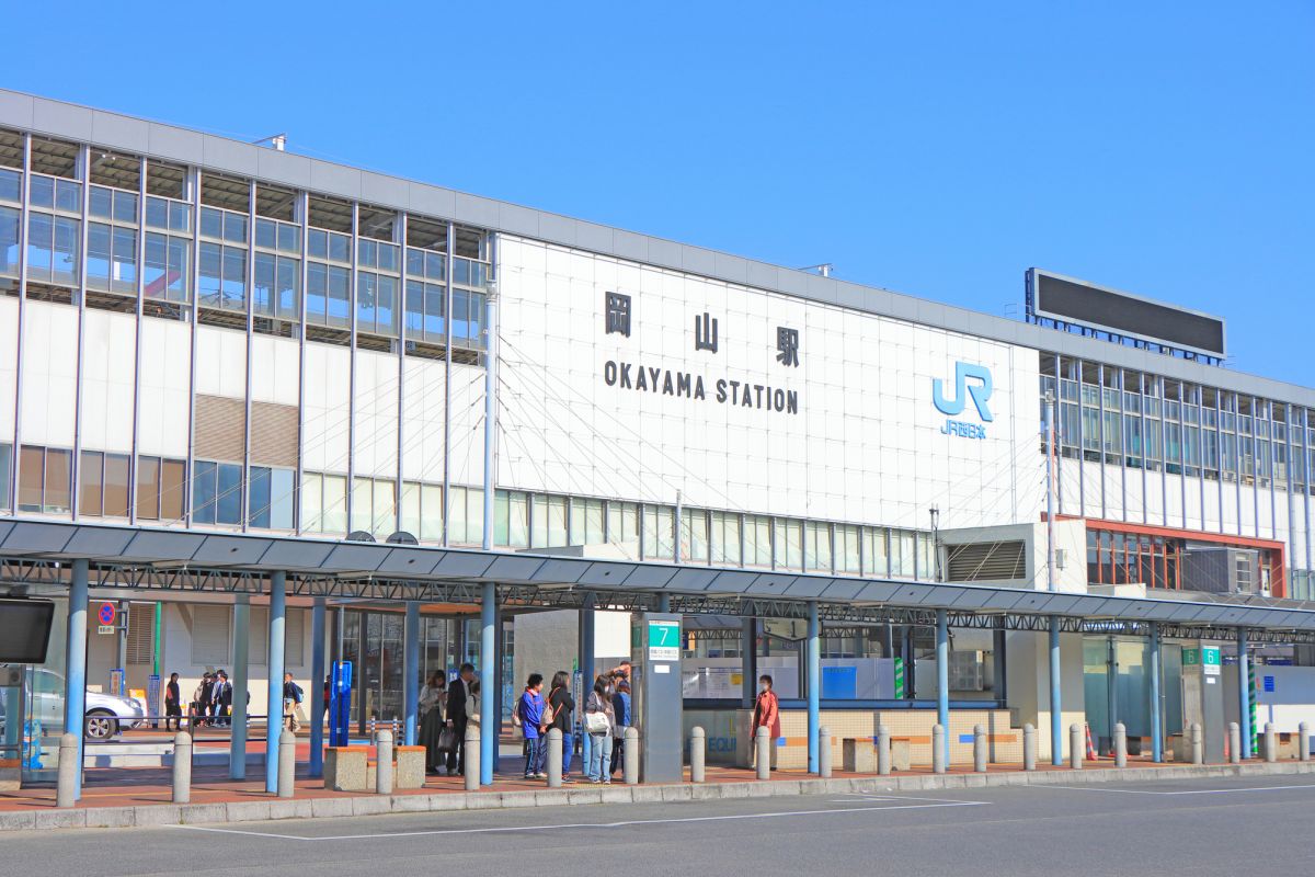 「誰に贈っても喜ばれる」“岡山の銘菓”に絶賛の声　「マスカット丸ごと入りでぜいたく」「本当に美味しい最高のお菓子」（1/2） | 岡山県 ねとらぼリサーチ