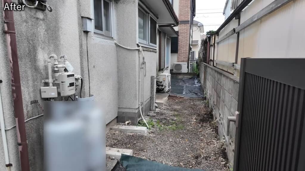 小屋があった場所を正面から撮った映像