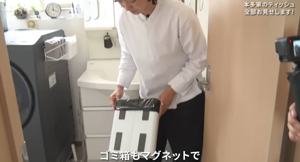 ペーパーの近くには必ずゴミ箱をセットで設置