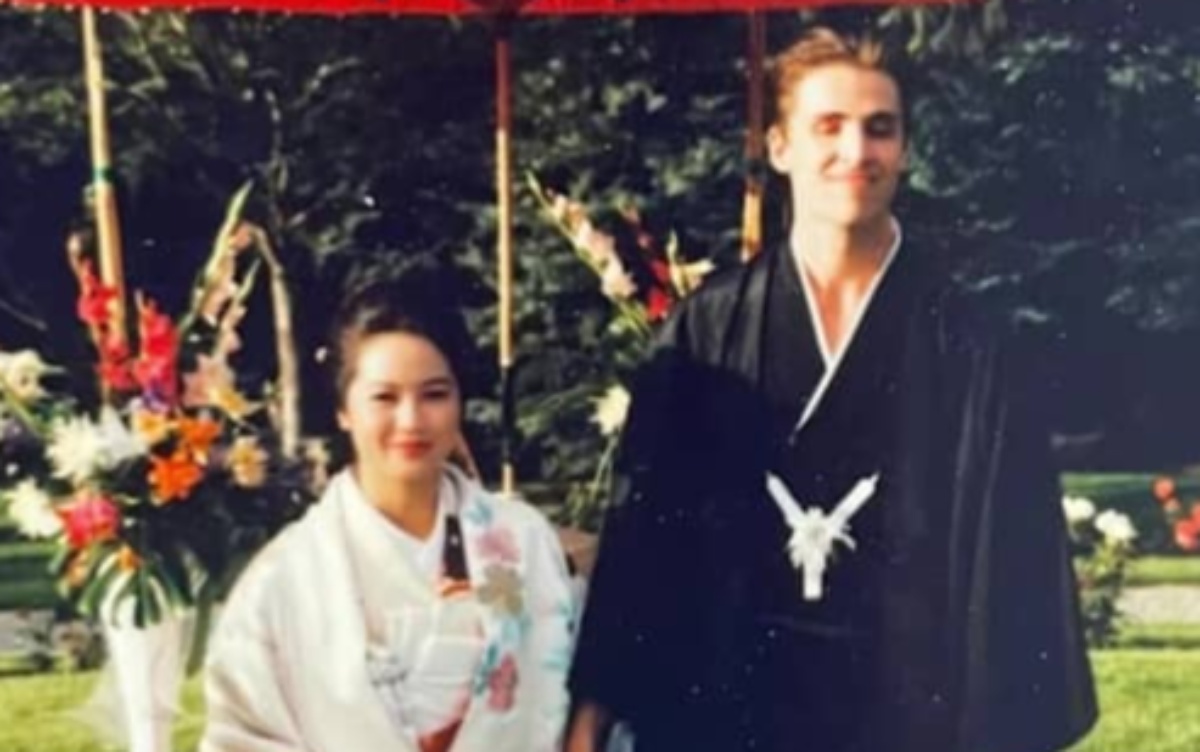 和装で結婚式を挙げたカップル→33年後……　現在の姿が1235万再生「映画の世界から出てきたみたい」【海外】（1/2） | ライフスタイル ねとらぼ