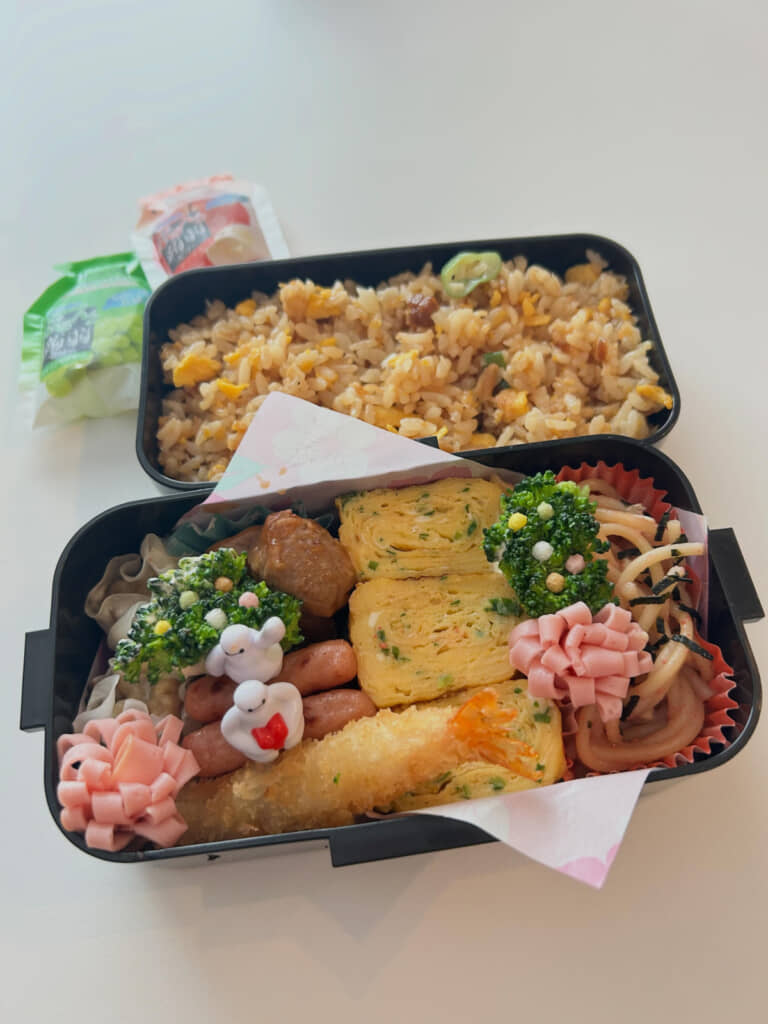 ごはんがチャーハンの日も!