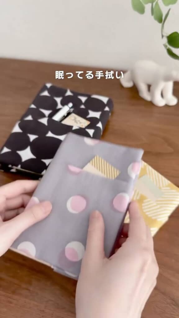 読書中は持て余しがちなしおりを入れられます