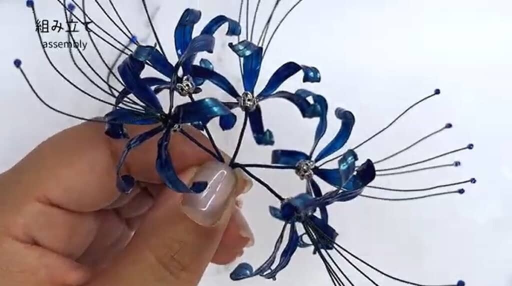 複数の花を束ねます