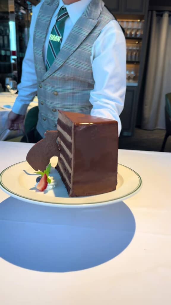 チョコレートケーキ！