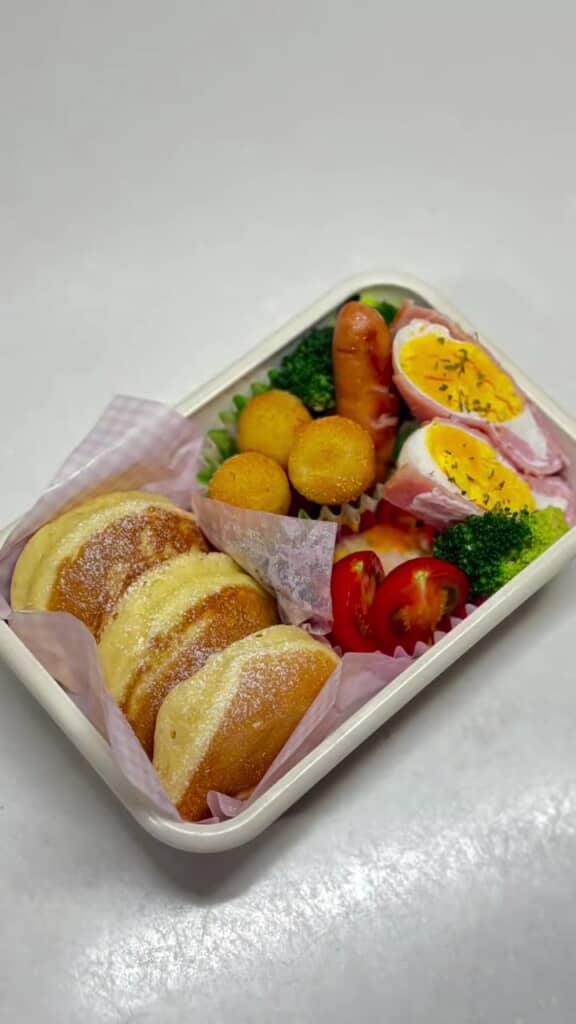 彩り豊かでウキウキするお弁当の完成です!