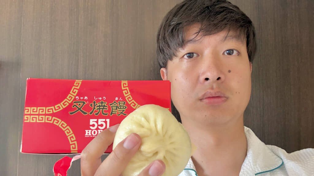 こんなうつろな表情で「5514日連続で食べてます」とか言ってたら、そりゃ怖がられもするわな