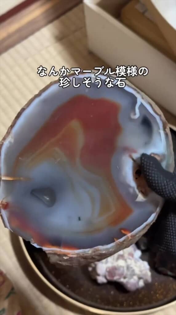 ゴミ屋敷な祖母の家で見つかったお宝
