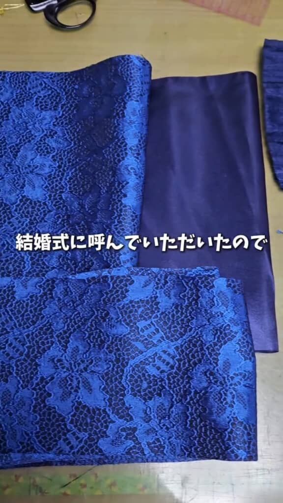 さわやかなレース生地でドレスを手作り