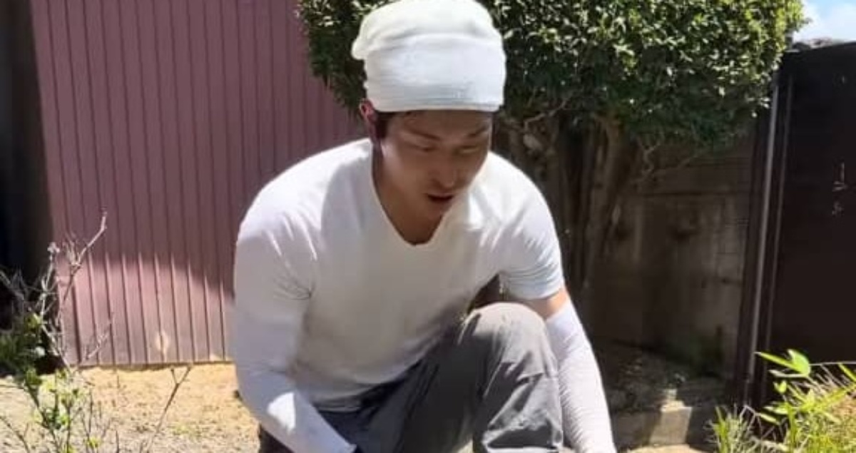 草むしりのおばちゃんに「マジで注意」された庭師の男性→言われた通りに刈ったら……目からウロコな結果に「なるほど～」「ドキッとしますね」（1/3） | ライフスタイル ねとらぼ