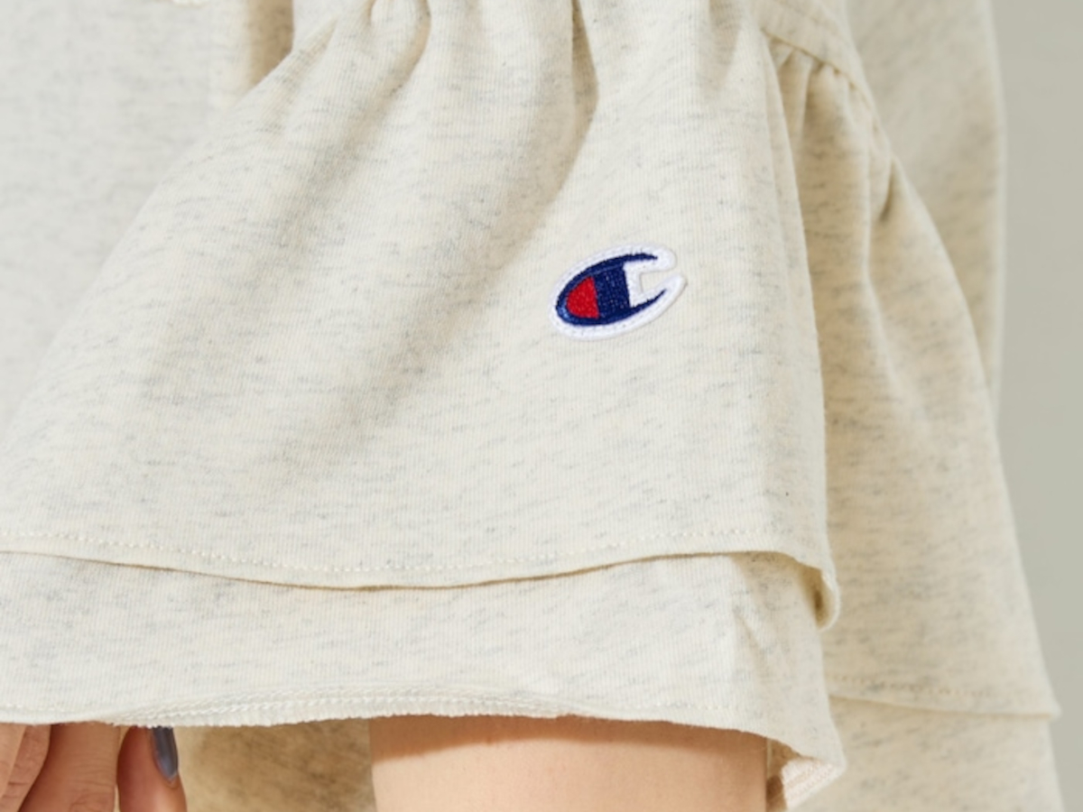 「この夏ヘビロテしてます！」【FREAK’S STORE×Champion】の「フリル袖トップス」が好評！　「二の腕が細く見える」「大人が着てもかわいい」（1/2） | トップス Fav-Log by ITmedia