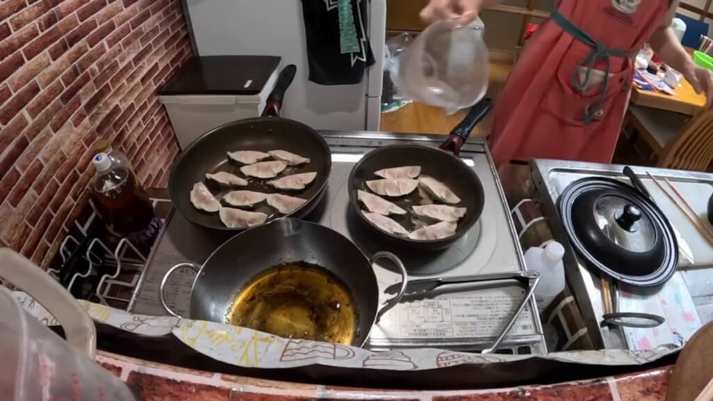 残りのひき肉は餃子に