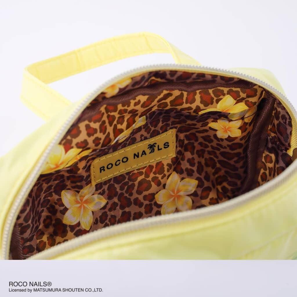 内側はヒョウ柄