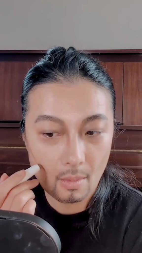 頬の細さもしっかり再現