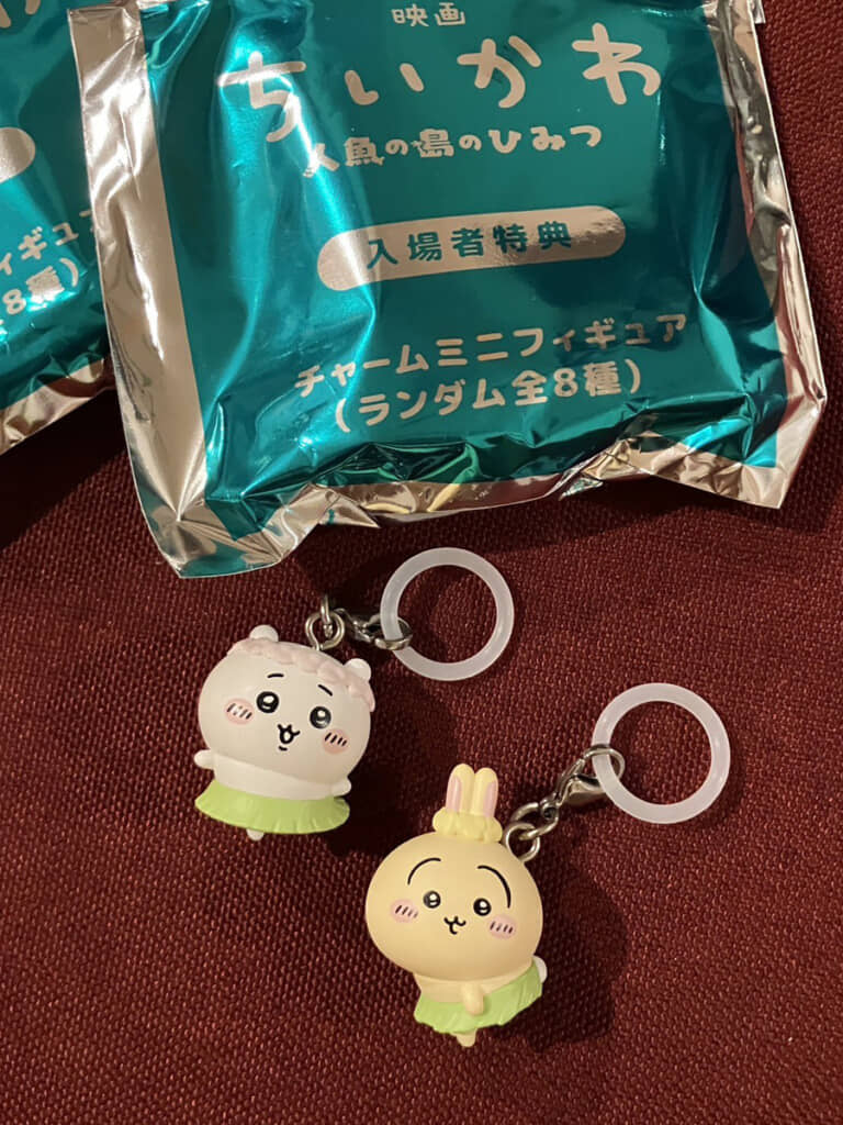 先にお姉さんが、自分の欲しいちいかわと、妹の欲しいうさぎをゲット