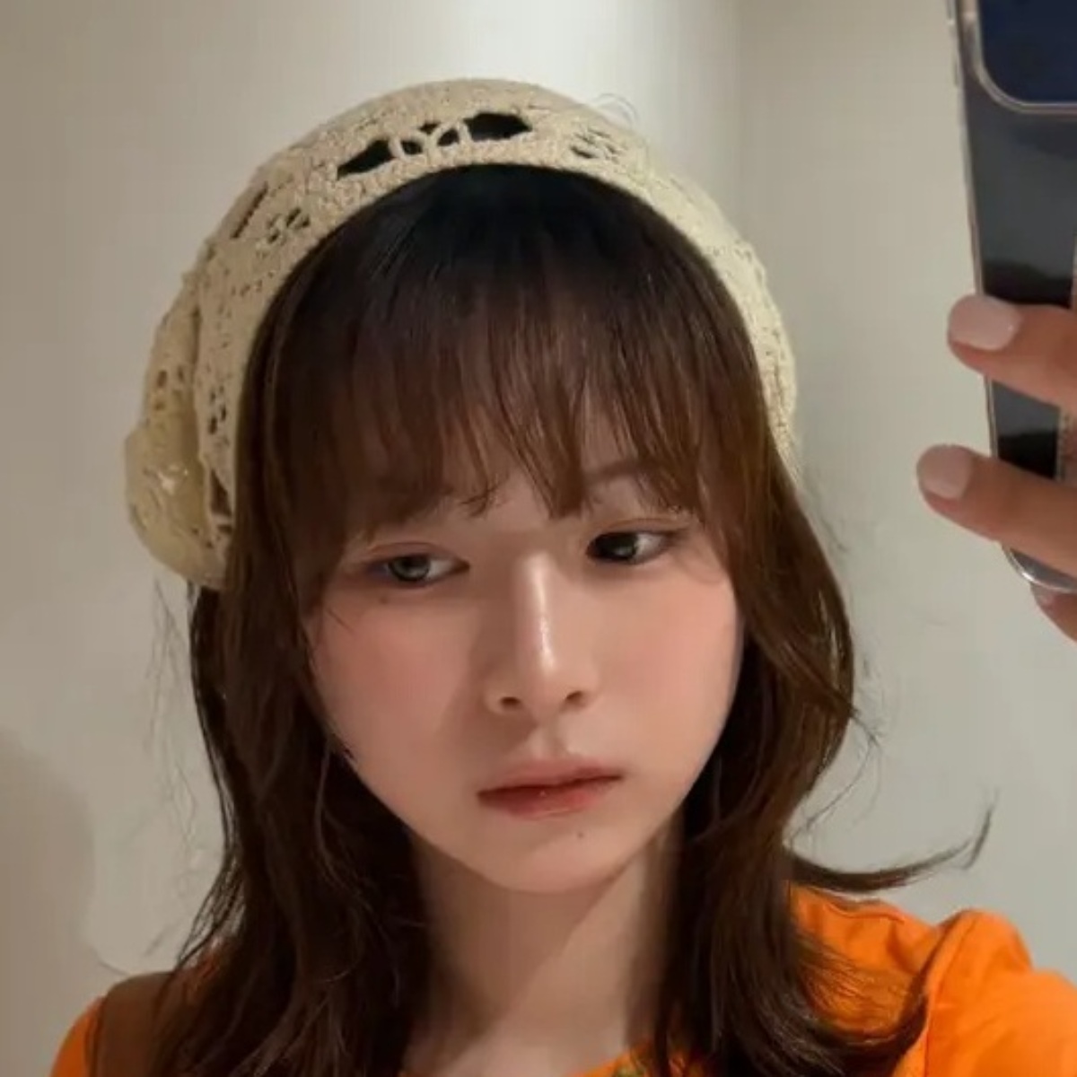 「全部母のお下がり服」→23歳娘が袖を通すと…… 圧巻の着こなしに「なんでこんな着こなせるんだよ」「ほんまの感性やこれ」(1/3) | ライフスタイル ねとらぼ