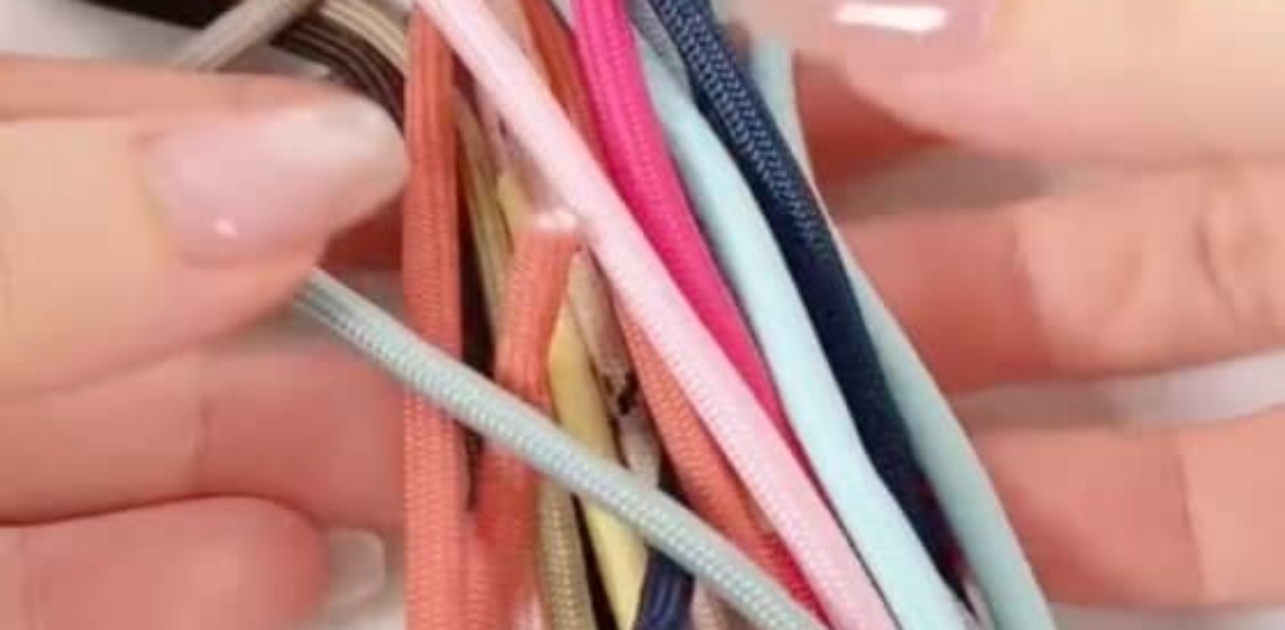 パラコードの切れ端は捨てないで→ライターであぶって繋げると…… 意外な活用法に「天才じゃないですか?」(1/3) | ハンドメイド ねとらぼ