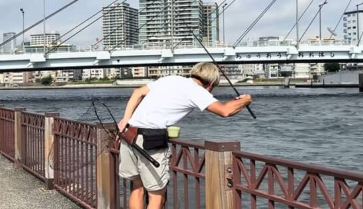 男性が“隅田川”で釣りをしたら……　「こんなのが釣れるとは！」目を疑う生き物に「メチャ面白い」「ウヨウヨいるなんて！」（1/3） | その他生き物 ねとらぼ