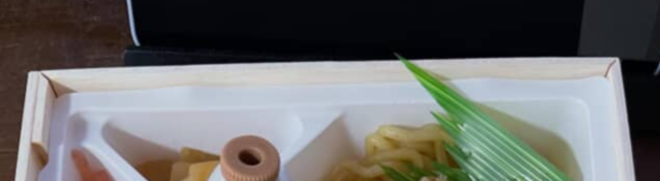 崎陽軒で“1日だけ”買える弁当、ふたを開けると……　驚きの中身に「え、こんなのあるんですね」「何が違うの？と思ったらひょうちゃんが!!」（1/3） | グルメ ねとらぼ