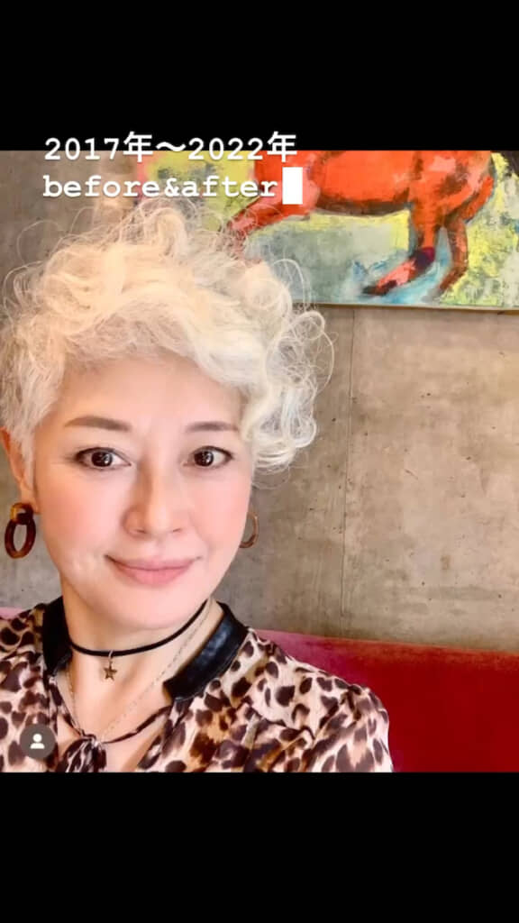 ヘアもファッションもステキな2022年の藤原さん