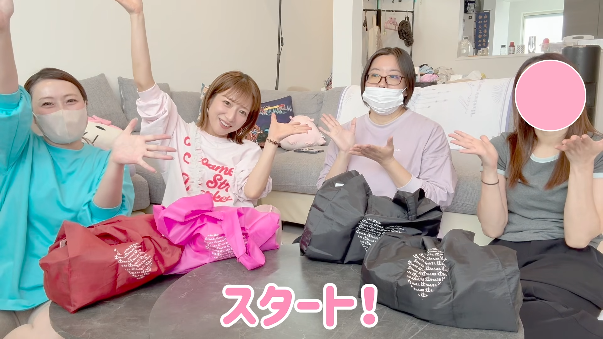 ローソンの購入品を紹介(画像はYouTubeから)