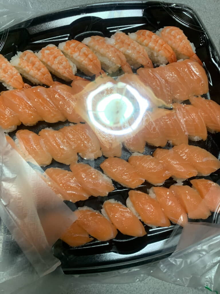 圧巻のサーモンカラー