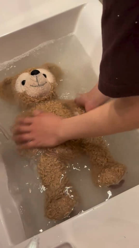 優しく手洗い